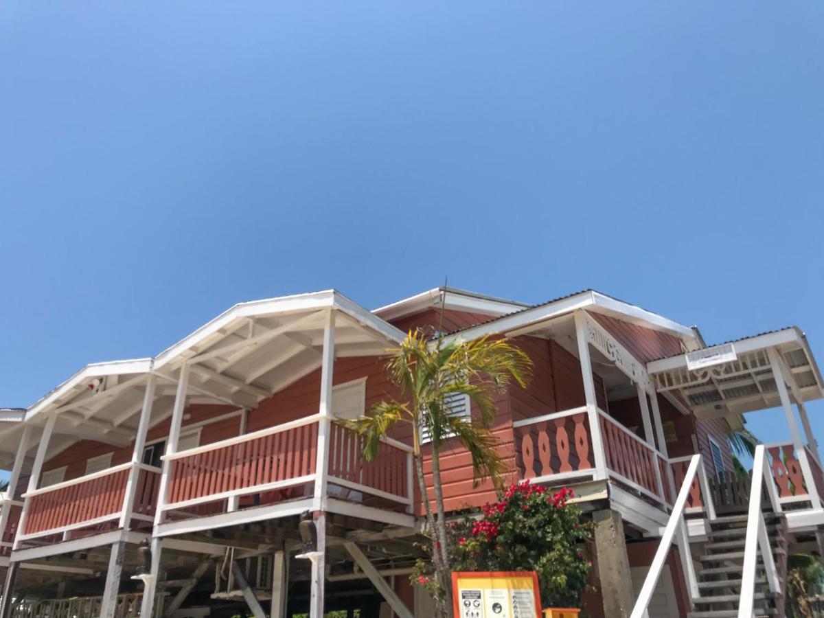 Tropical Paradise Express 库尔克岛 外观 照片